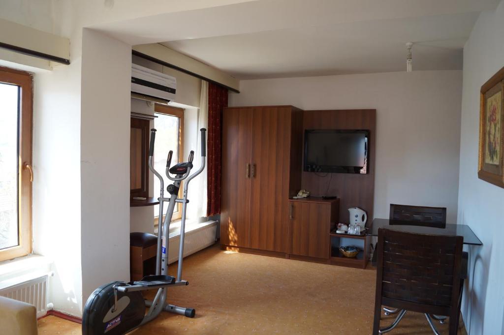 Merci Butik Hotel & Restaurant エーリジル 部屋 写真